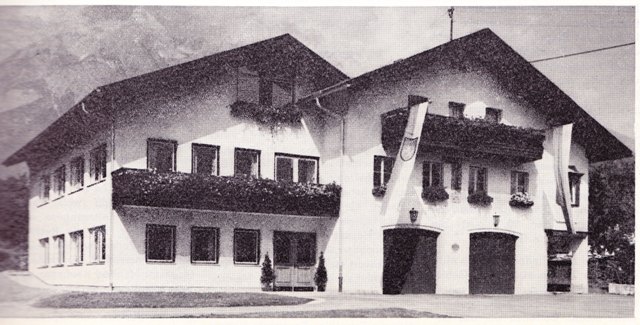 Schulhaus-Erweiterung 1974